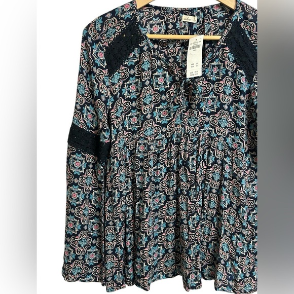 Hollister Boho Floral Peasant Top Lace Detail Long Sleeve Blouse Size Small NWT - Picture 4 of 7